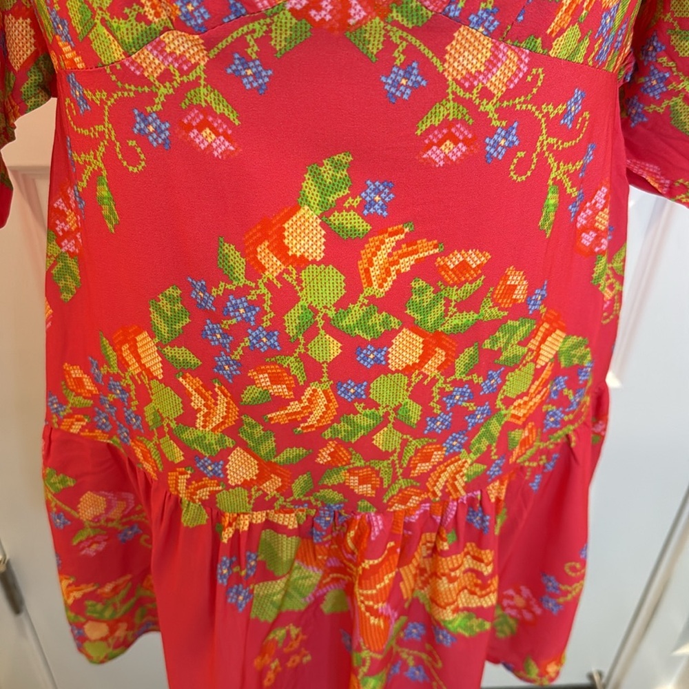 FARM Rio Vibrant Floral Dress in Red and Yellow - Picture 6 of 12